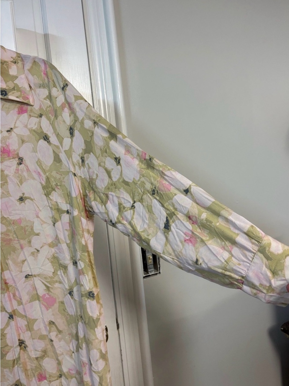 H&M Olive Green and Pink Floral Long-Sleeve Maxi Dress - Picture 4 of 6